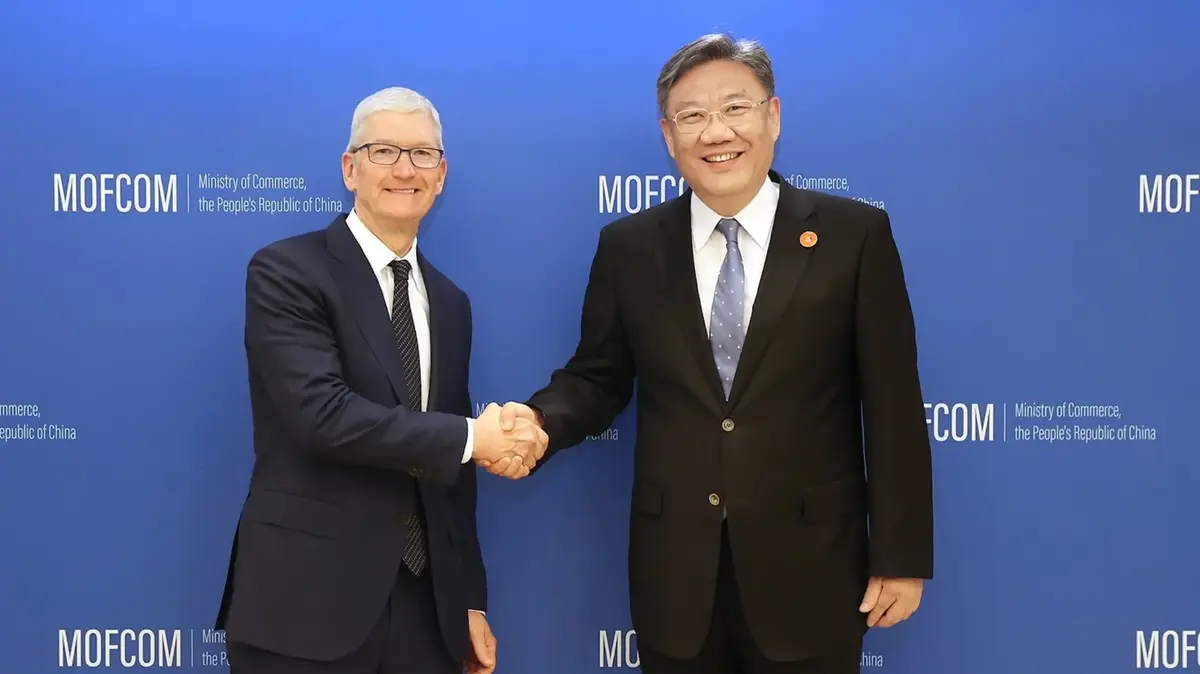 Tim Cook veut à nouveau séduire la Chine