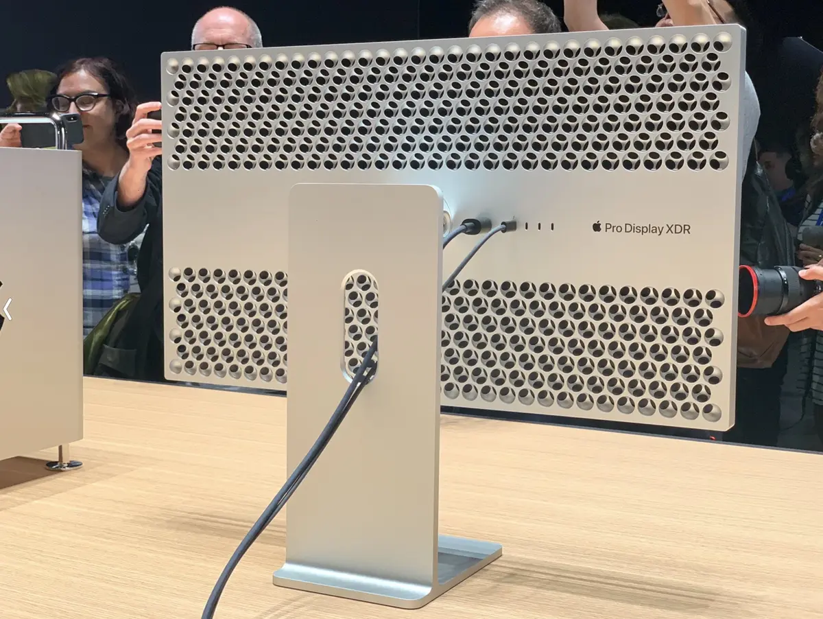 Les premières images IRL du Mac Pro 2019 et de son écran (photos)