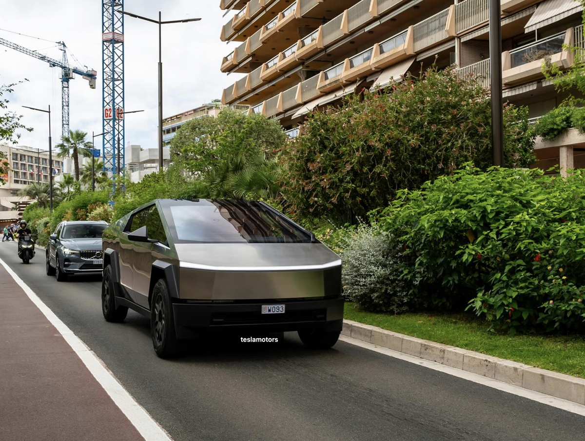 Une personne a pu conduire le Tesla Cybertruck sur la route en Europe (ce n'est pas GMK)