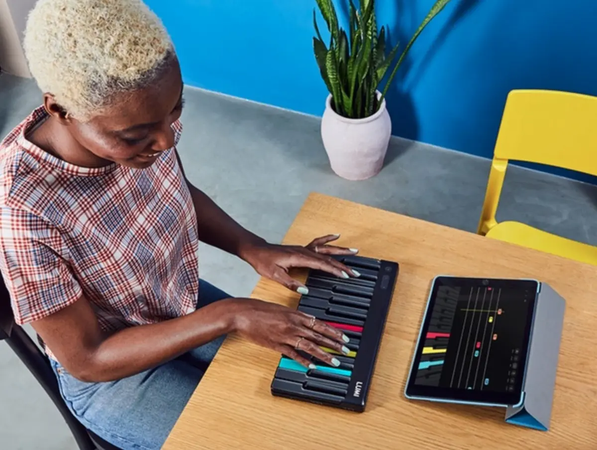 Roli LUMI : une méthode lumineuse sur iOS et un clavier pour apprendre à jouer (vidéo)