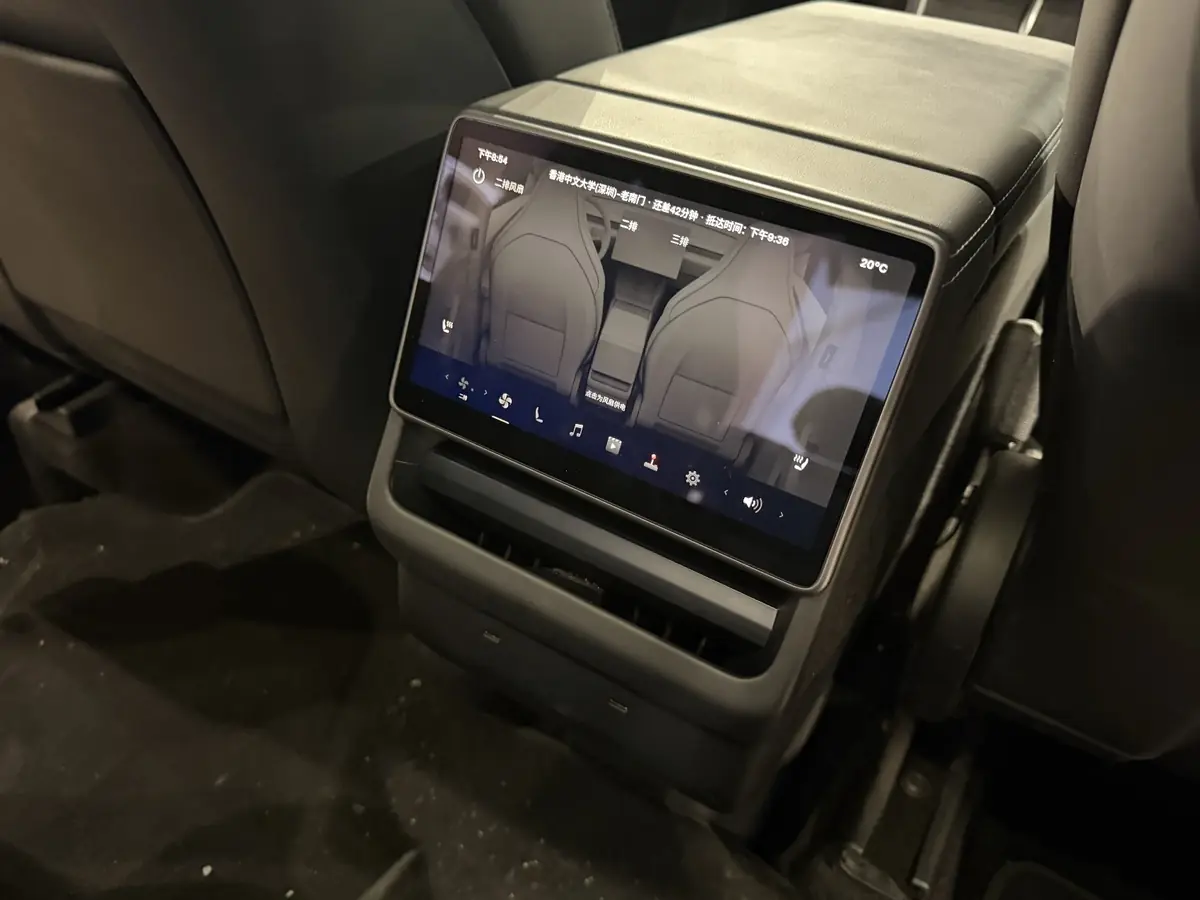 J&rsquo;ai enfin vu le Tesla Model Y L 6 places, parfait pour les familles&nbsp;? (vid&eacute;o)