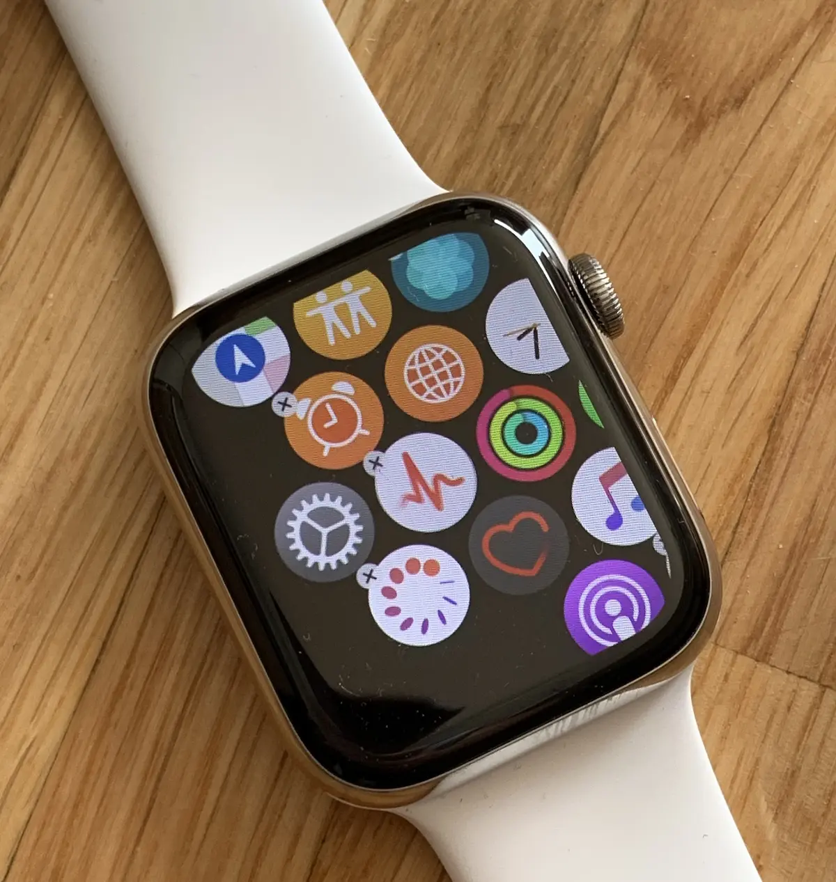 L'image du jour : watchOS 6 Beta 3 permet de supprimer certaines apps d'Apple