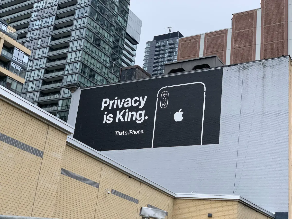 Apple nargue Google au Canada avec sa nouvelle campagne de pub autour de la vie privée