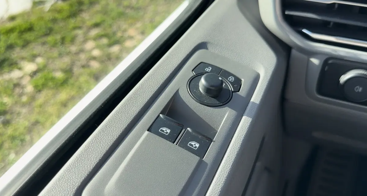 Essai Volkswagen eCaravelle&nbsp;: le &laquo;&nbsp;transporteur&nbsp;&raquo; passe &agrave; l&rsquo;&eacute;lectrique, et ce n&rsquo;est pas une r&eacute;ussite