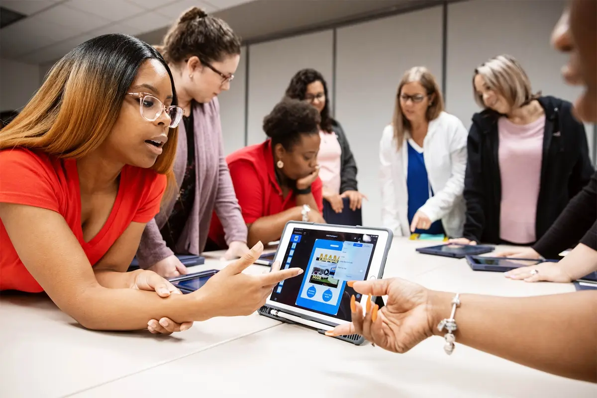 Apple a initié des enseignants aux rudiments du code (pour les transmettre à leurs élèves)