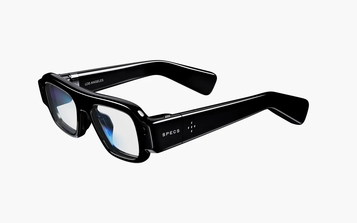 Snap lance ses lunettes Specs &agrave; 2 295 euros, et son IA s'invite sur iPhone et Mac