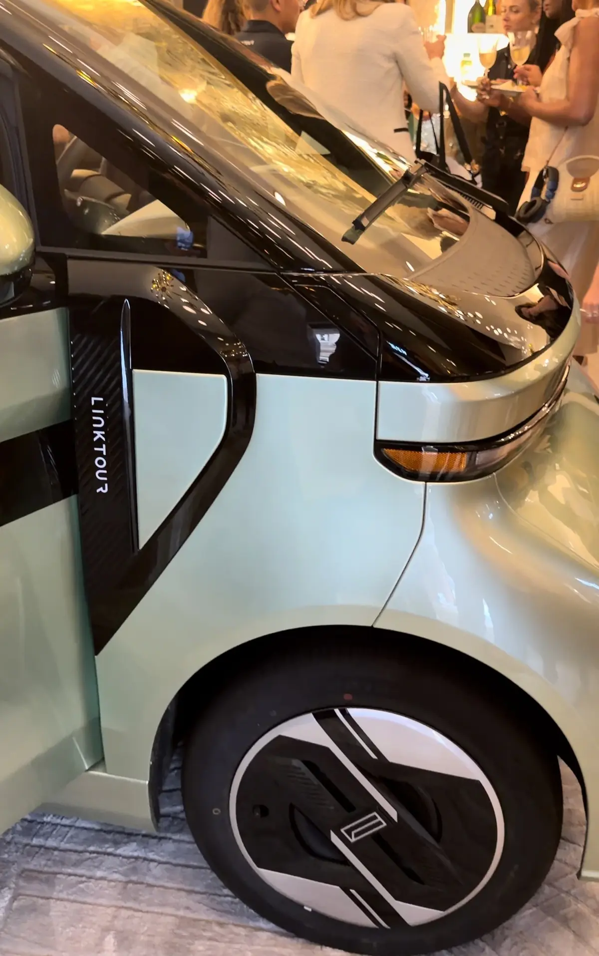 Concurrente de la Citro&euml;n AMI, on a vu la chinoise "Linktour Alumi" qui d&eacute;barque en France&nbsp;!