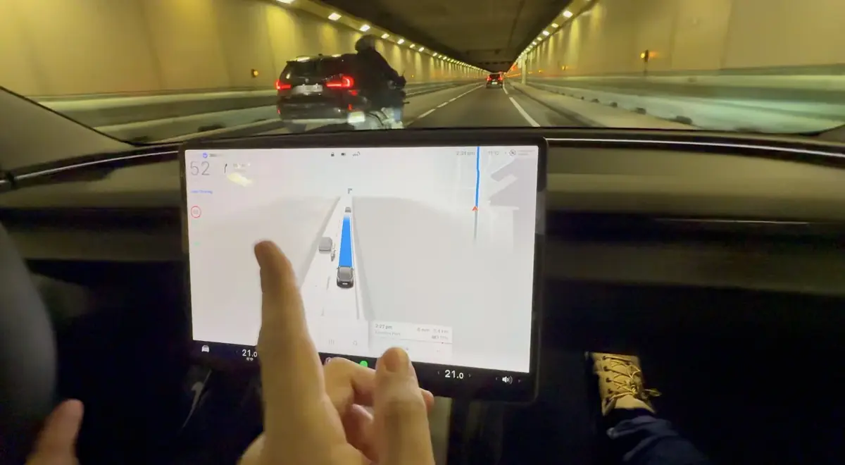 Une Tesla FSD 100% autonome à Marseille ? On a testé ! (et c'est bluffant)