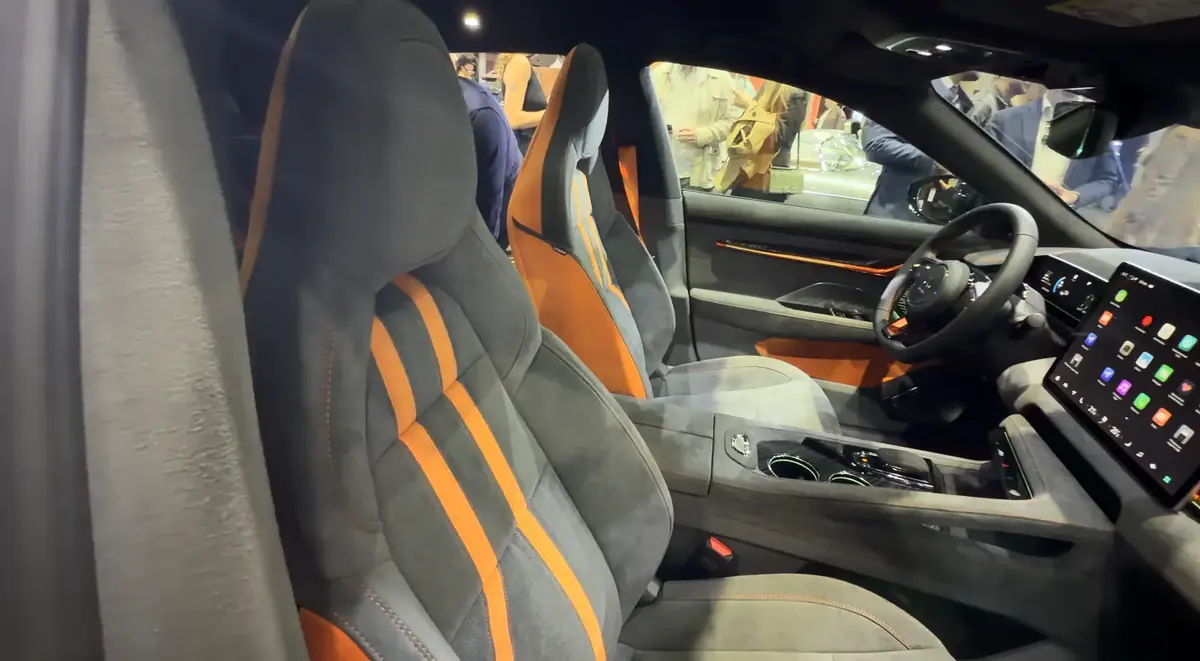 On essaie toutes les Zeekr, la marque chinoise de luxe qui d&eacute;barque en France&nbsp;!