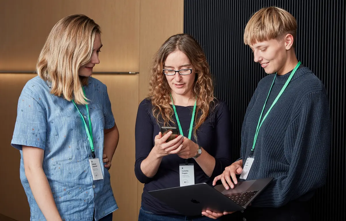 Apple clôt la 1ère année de son programme de formation dédié aux femmes