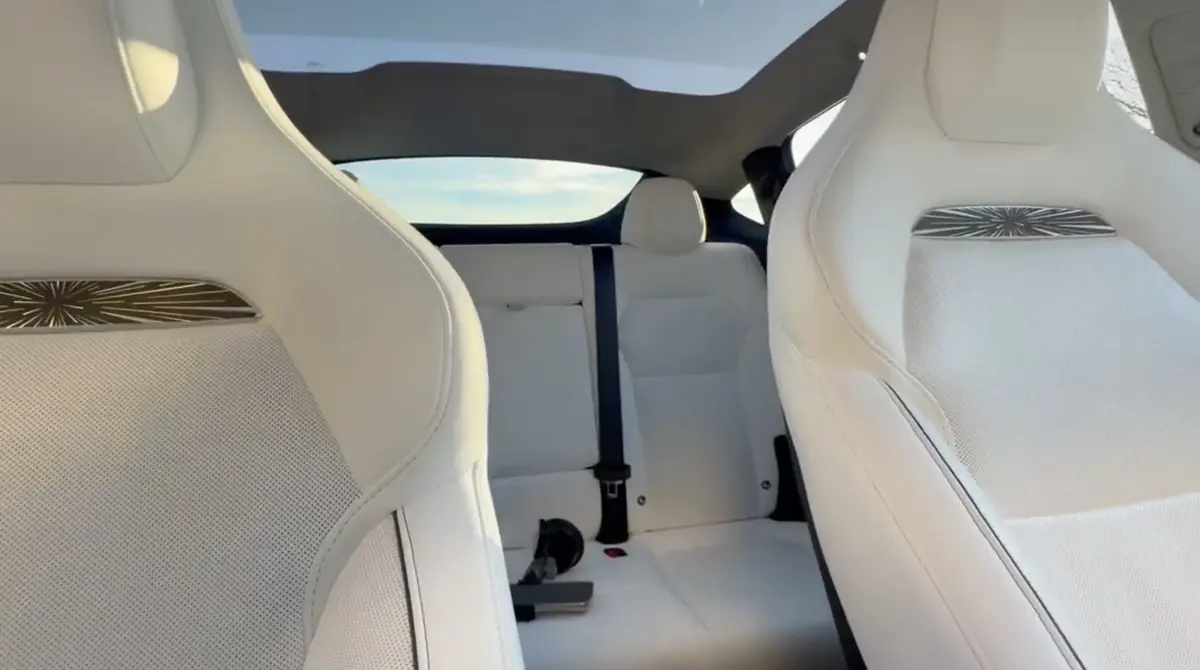 Audi SQ6 ou Model Y Performance&nbsp;? On les compare&nbsp;(en vid&eacute;o)&nbsp;!