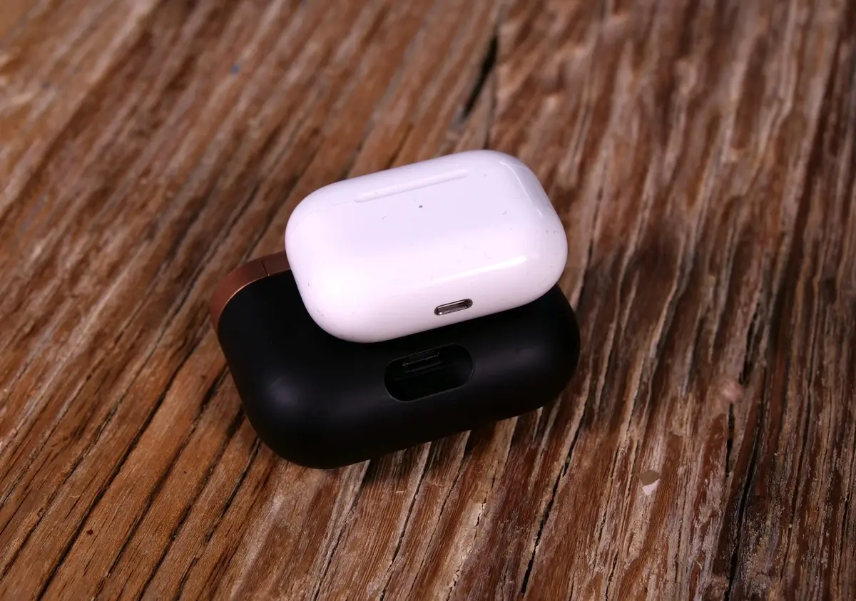 Test des AirPods Pro d'Apple face aux WF-1000XM3 de Sony ?