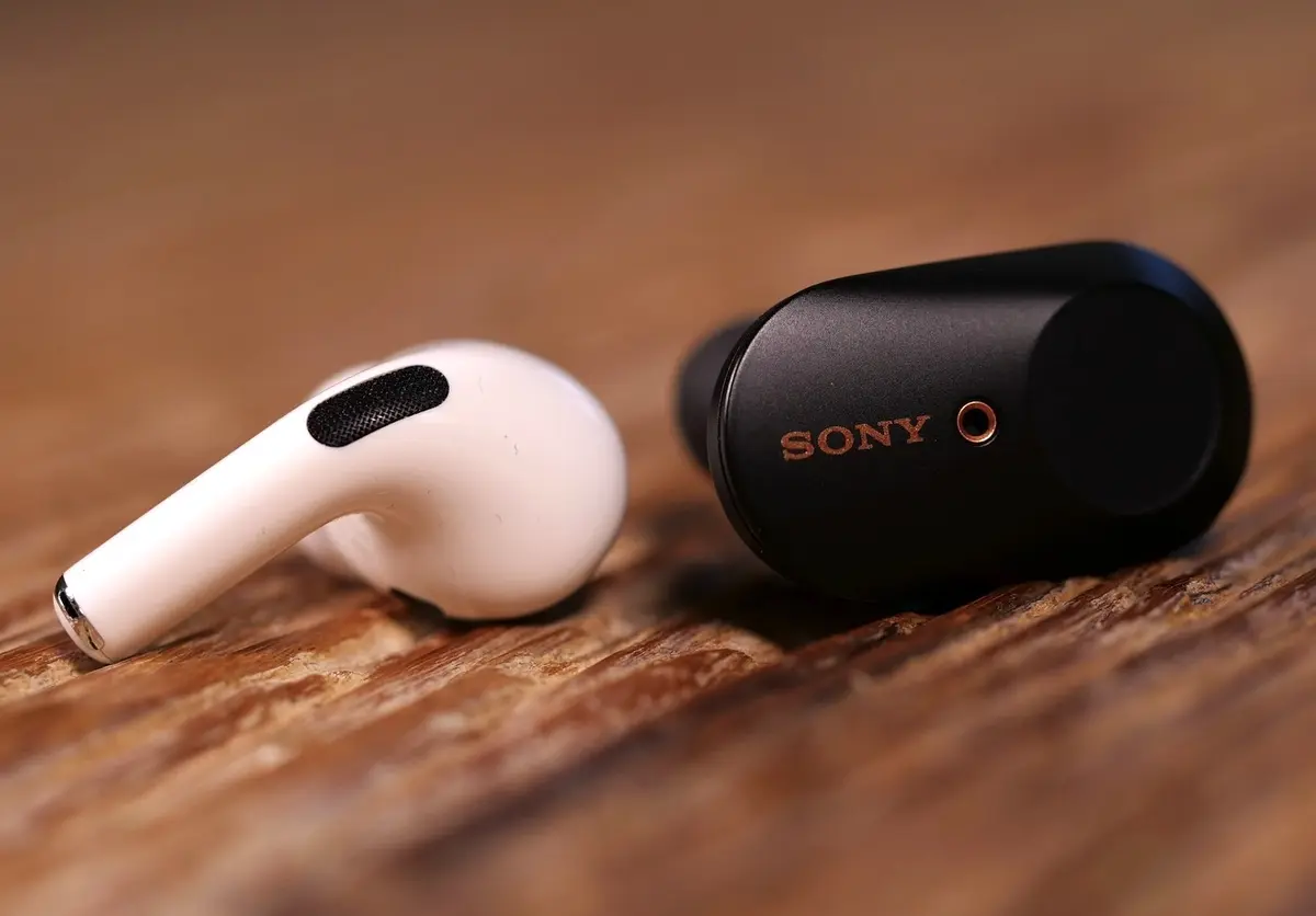 Test des AirPods Pro d'Apple face aux WF-1000XM3 de Sony ?