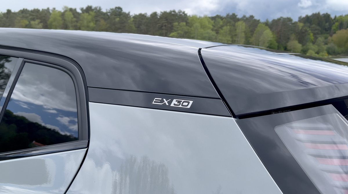 Volvo rappelle des milliers d'EX30 pour risque d'incendie de batterie