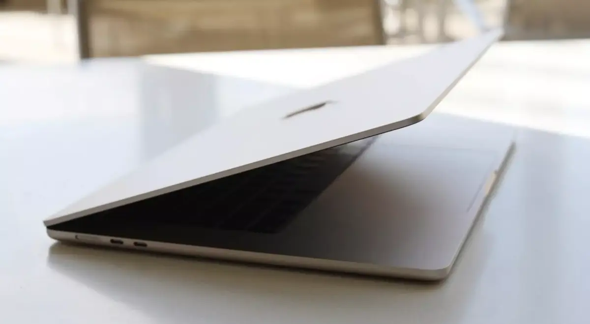 Test du MacBook Air M2 : un plus grand MacBook Air, ni plus, ni moins !