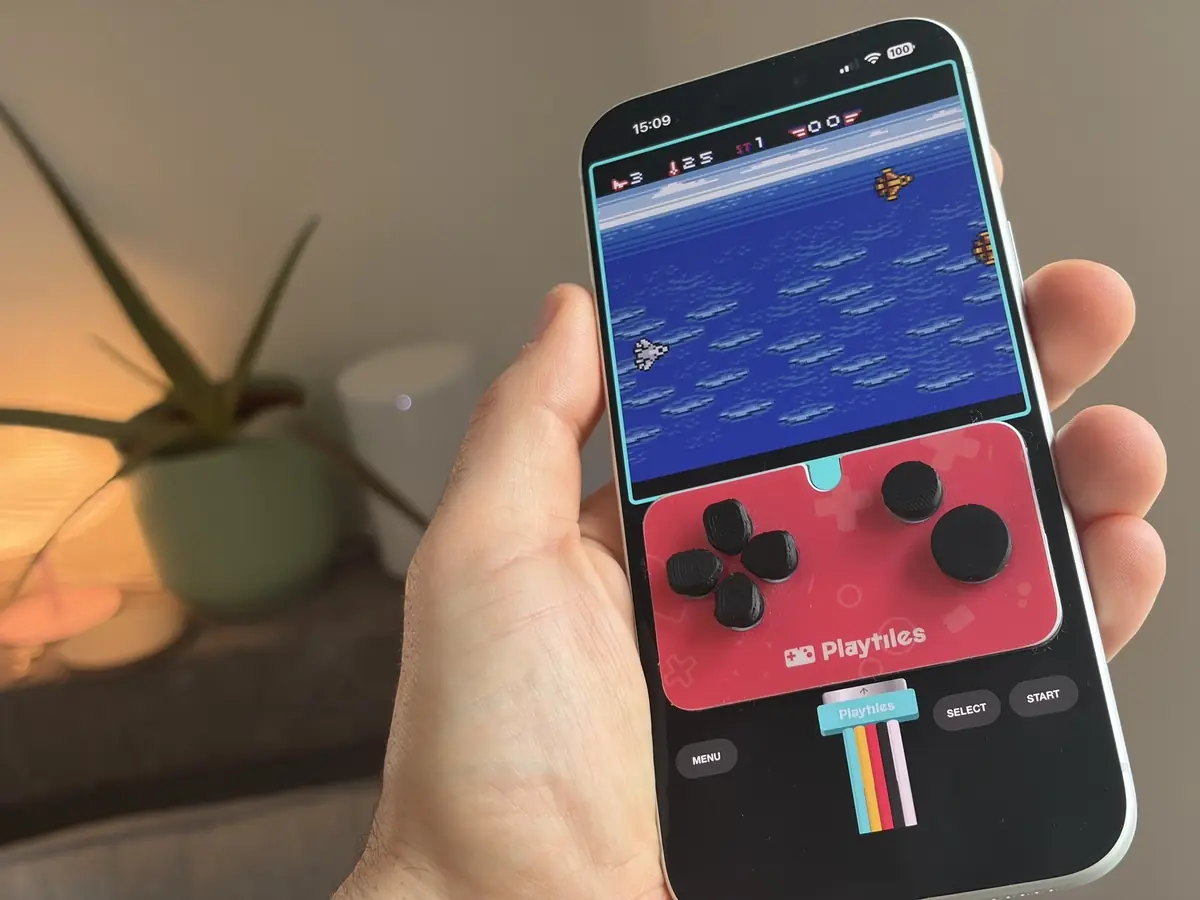 La manette tient parfaitement sur l'&eacute;cran