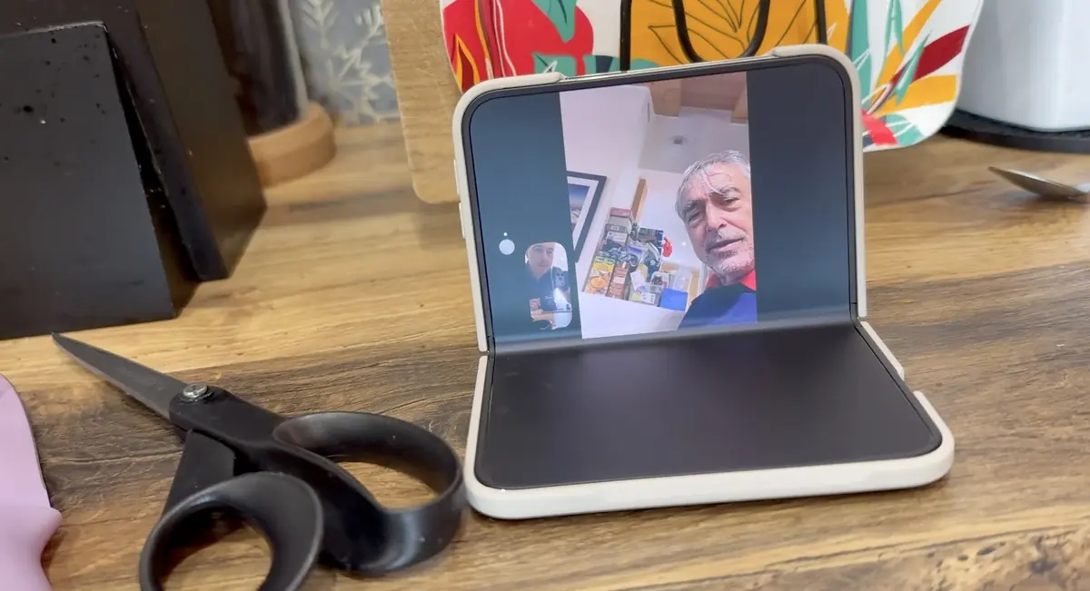 Test de l'iPhone Duo&nbsp;: r&eacute;volution ou catastrophe&nbsp;?