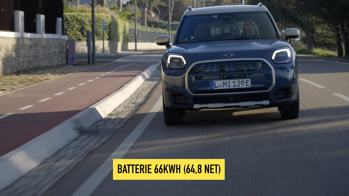 Essai Mini Countryman 2024 : électrique, CarKey, écran rond, conduite autonome... la révolution !