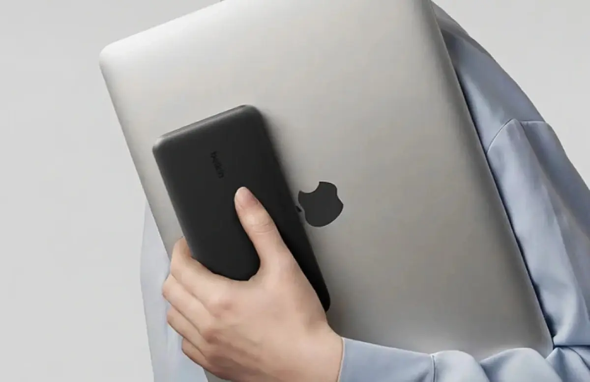 Cette batterie 140W de Belkin recharge un MacBook Pro de moiti&eacute; en 28 minutes