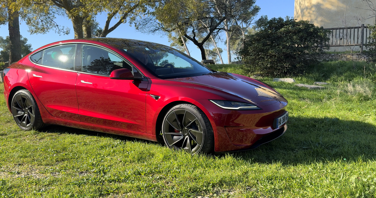 Essai Tesla Model 3 Performance 2024-2025 : la berline sportive électrique idéale ?