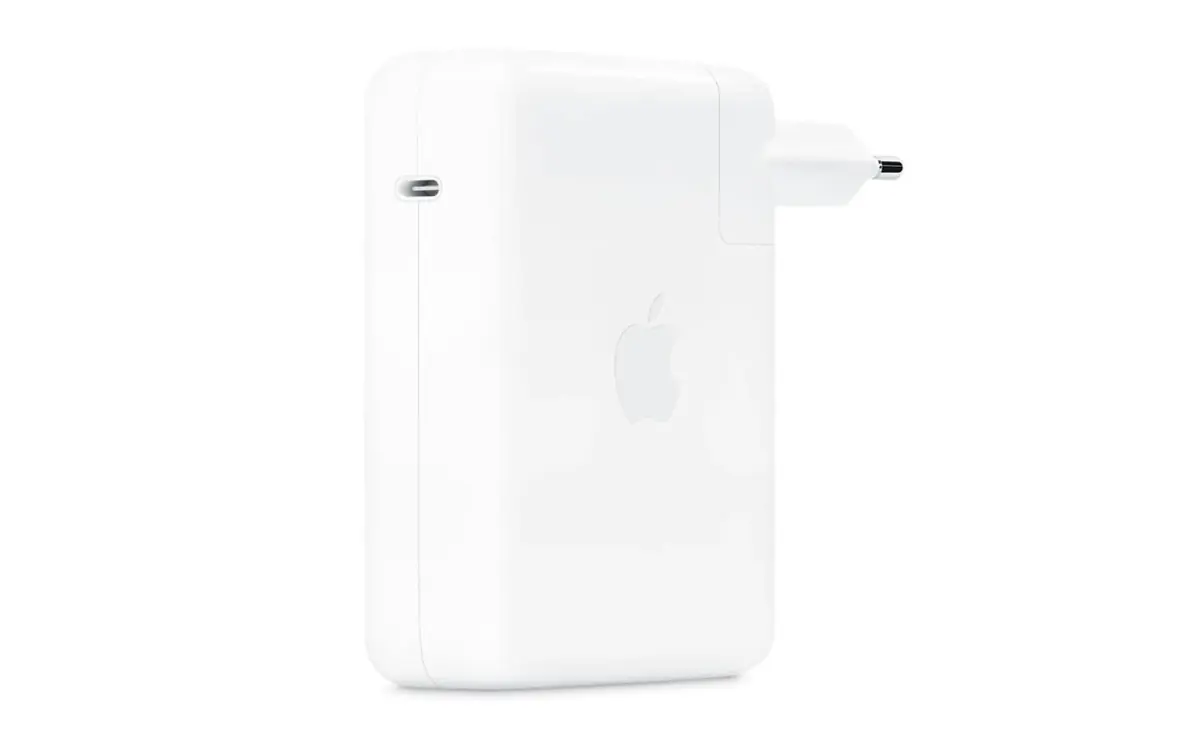 Les chargeurs en promo pour vos nouveaux MacBook Neo, Air et Pro&nbsp;: le 140W Apple brad&eacute; &agrave; 59&euro;&nbsp;!