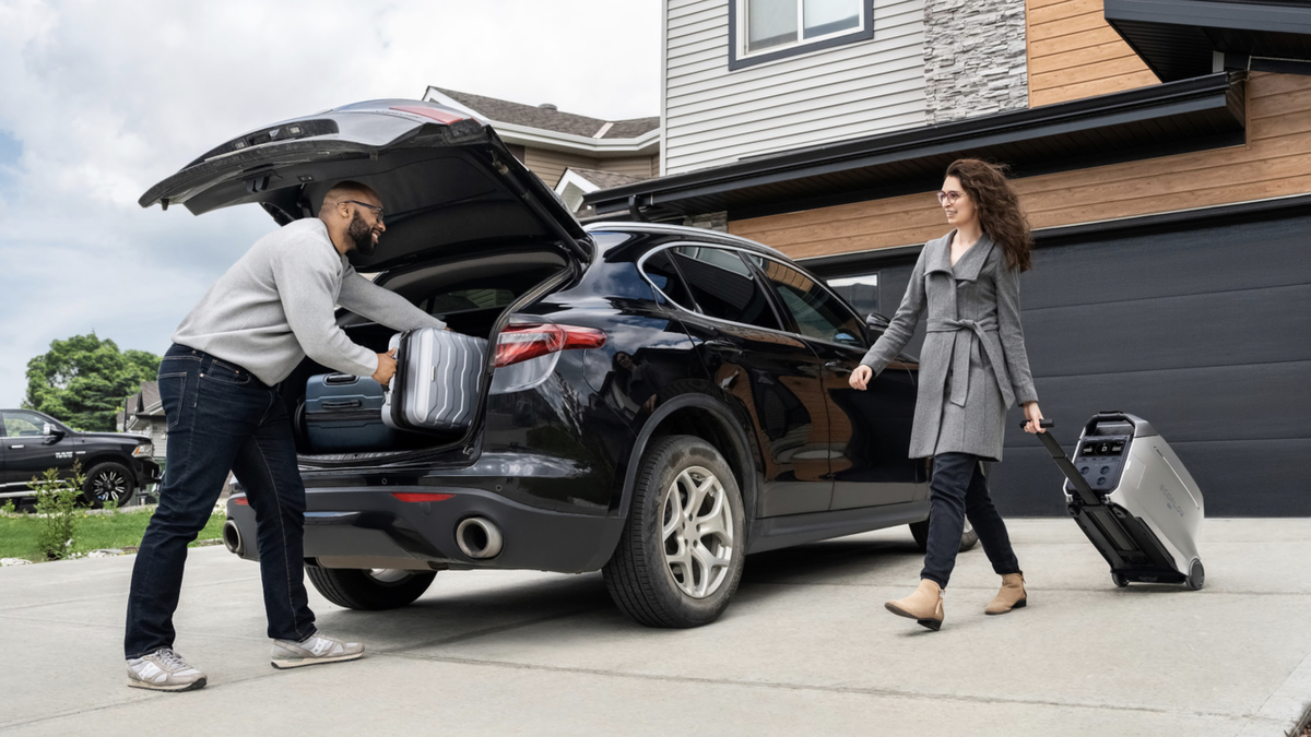 La batterie EcoFlow Delta Pro 3 peut alimenter une maison et dépanner une voiture électrique !