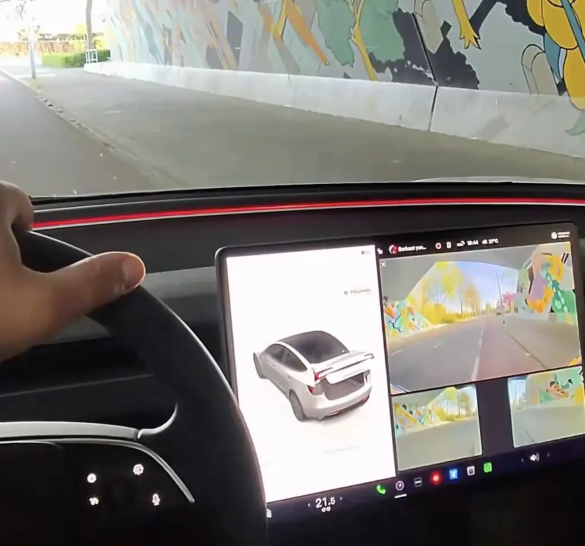 Tesla&nbsp;: les LED int&eacute;rieures deviennent enfin utiles gr&acirc;ce aux S3XY Buttons (+ code promo)