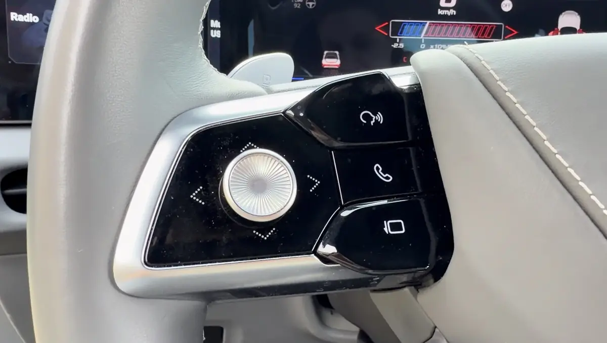 Essai MG Cyberster Propulsion&nbsp;: un cabrio de 340 ch avec 0 malus et 100% fun&nbsp;!