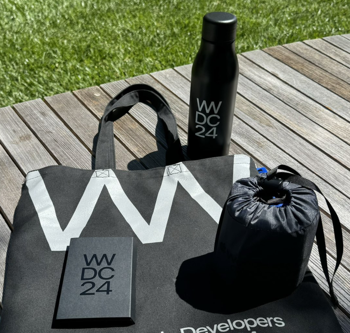 WWDC 2024 : de jolis goodies pour les rares développeurs présents sur place (photos)