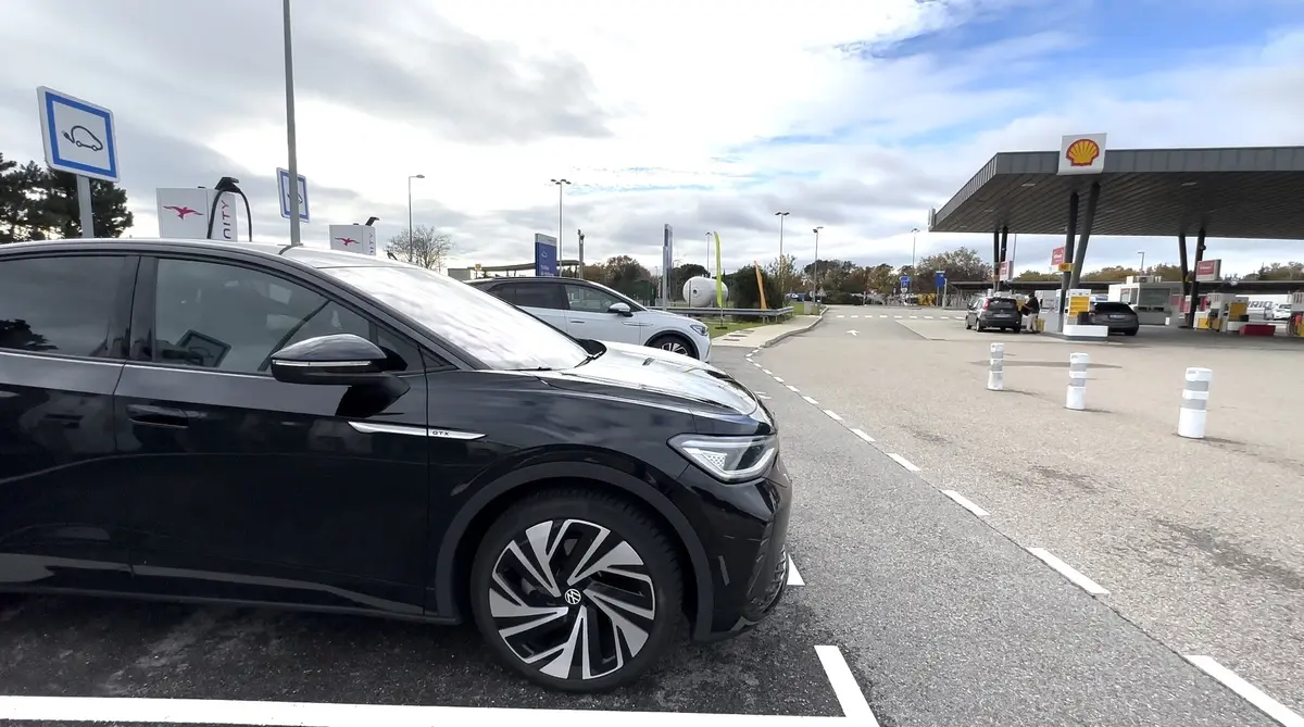 Essai Volkswagen ID.5 GTX : prix, autonomie, consos, recharge et conduite sur neige