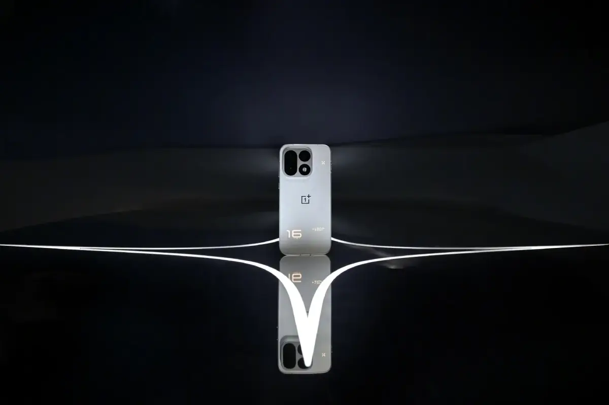 OnePlus 16&nbsp;: la fiche technique de l'ann&eacute;e pour un mobile qu'on ne verra jamais