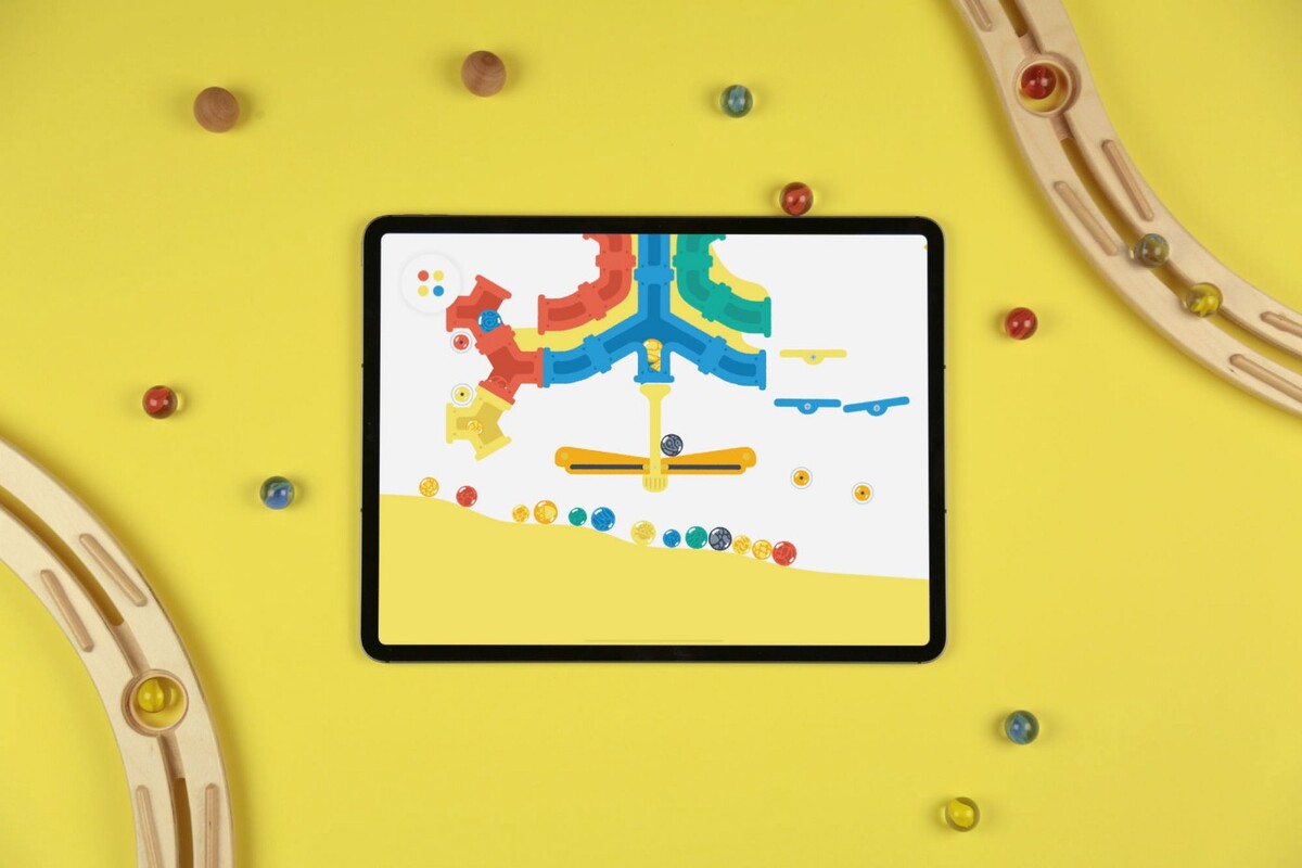 Pok Pok Playroom propose de jouer aux billes !