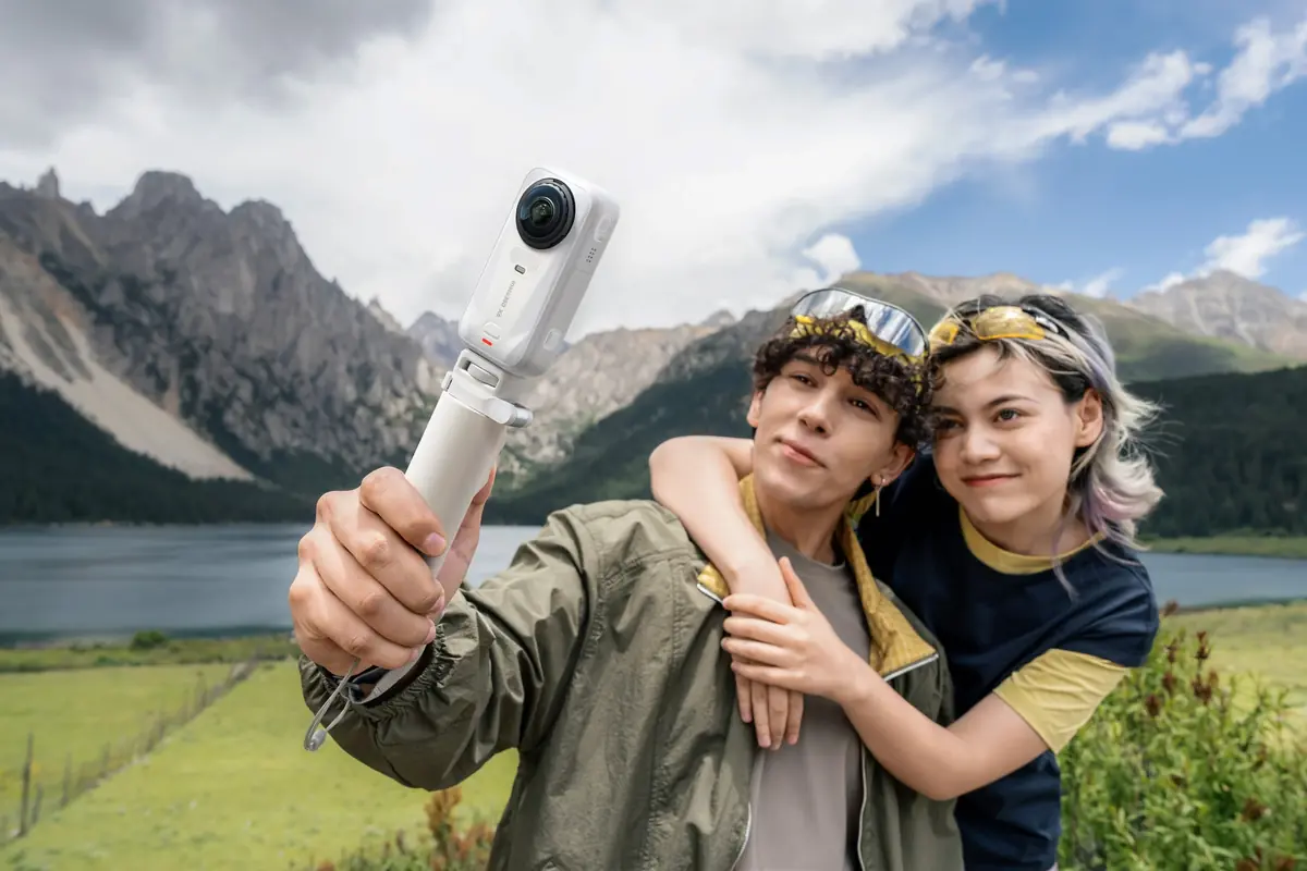 Insta360 X6