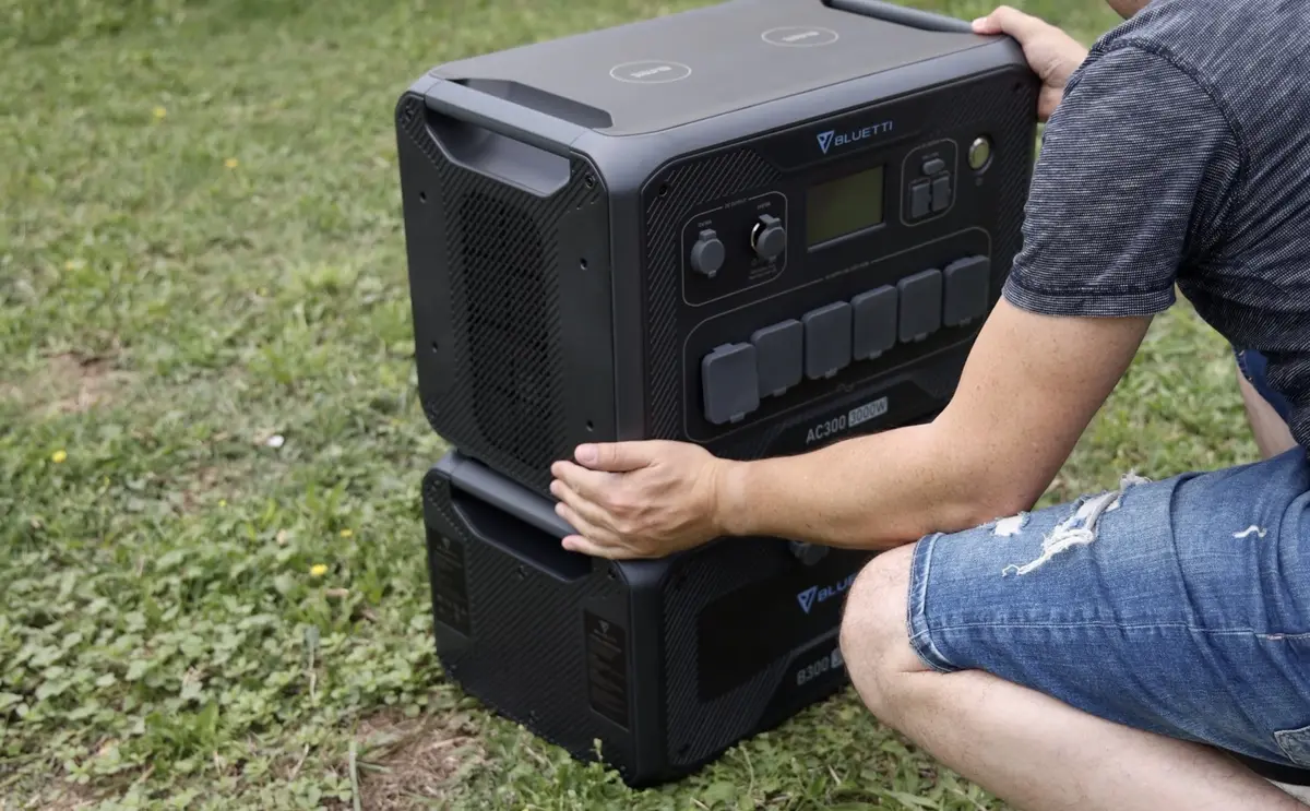 Test de la batterie et panneau solaire BLUETTI A300, B300 et PV350