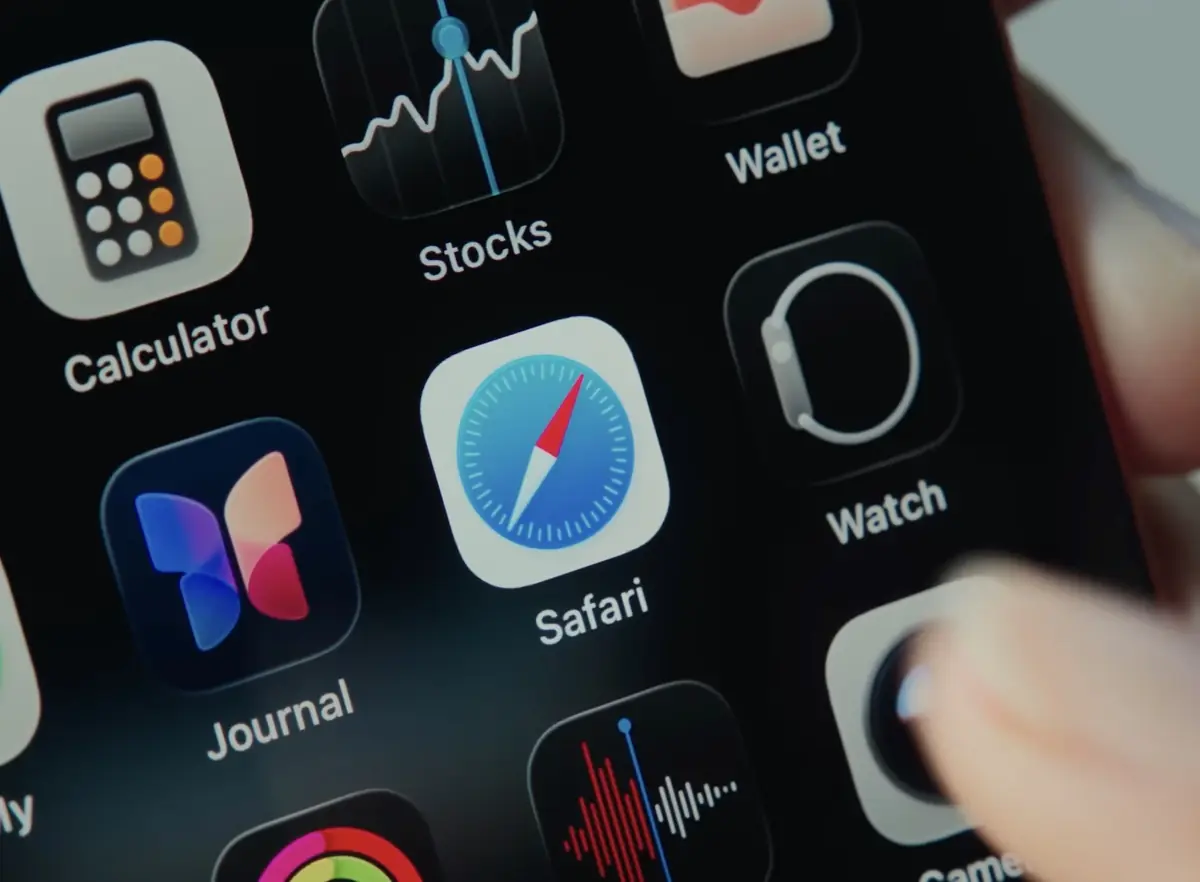 Apple se paie Chrome dans sa nouvelle pub (qui est g&eacute;niale)