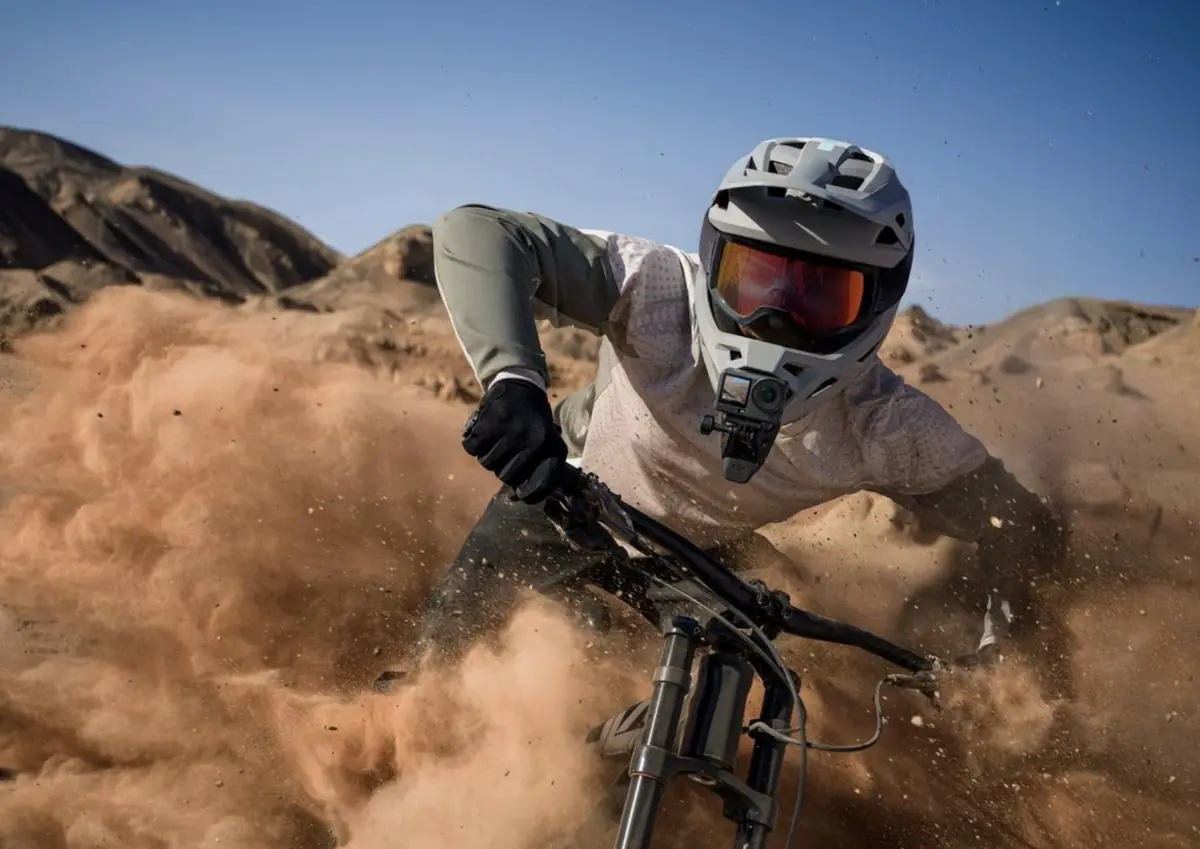 DJI lance l’Osmo Action 6 : la première caméra d’action avec ouverture variable !