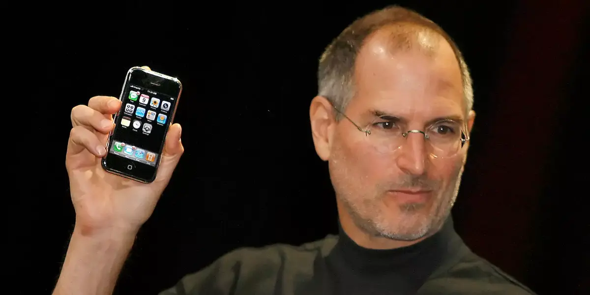 Steve Jobs ne voulait pas de carte SIM sur le premier iPhone