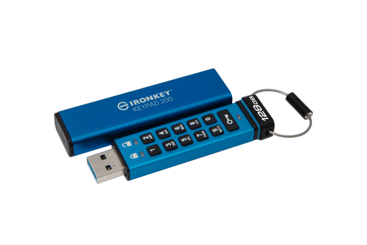 Une clé USB IronKey Keypad 200 à chiffrement matériel chez Kingston