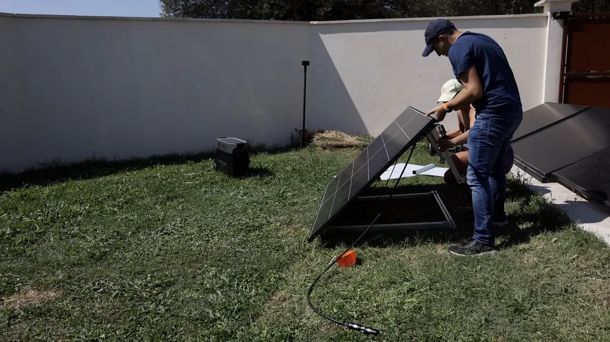 Test des panneaux solaires 123panneaux-solaires 420W, le kit le moins cher du marché