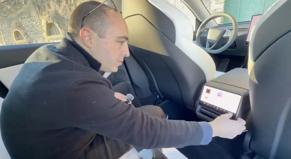 Audi SQ6 ou Model Y Performance&nbsp;? On les compare&nbsp;(en vid&eacute;o)&nbsp;!