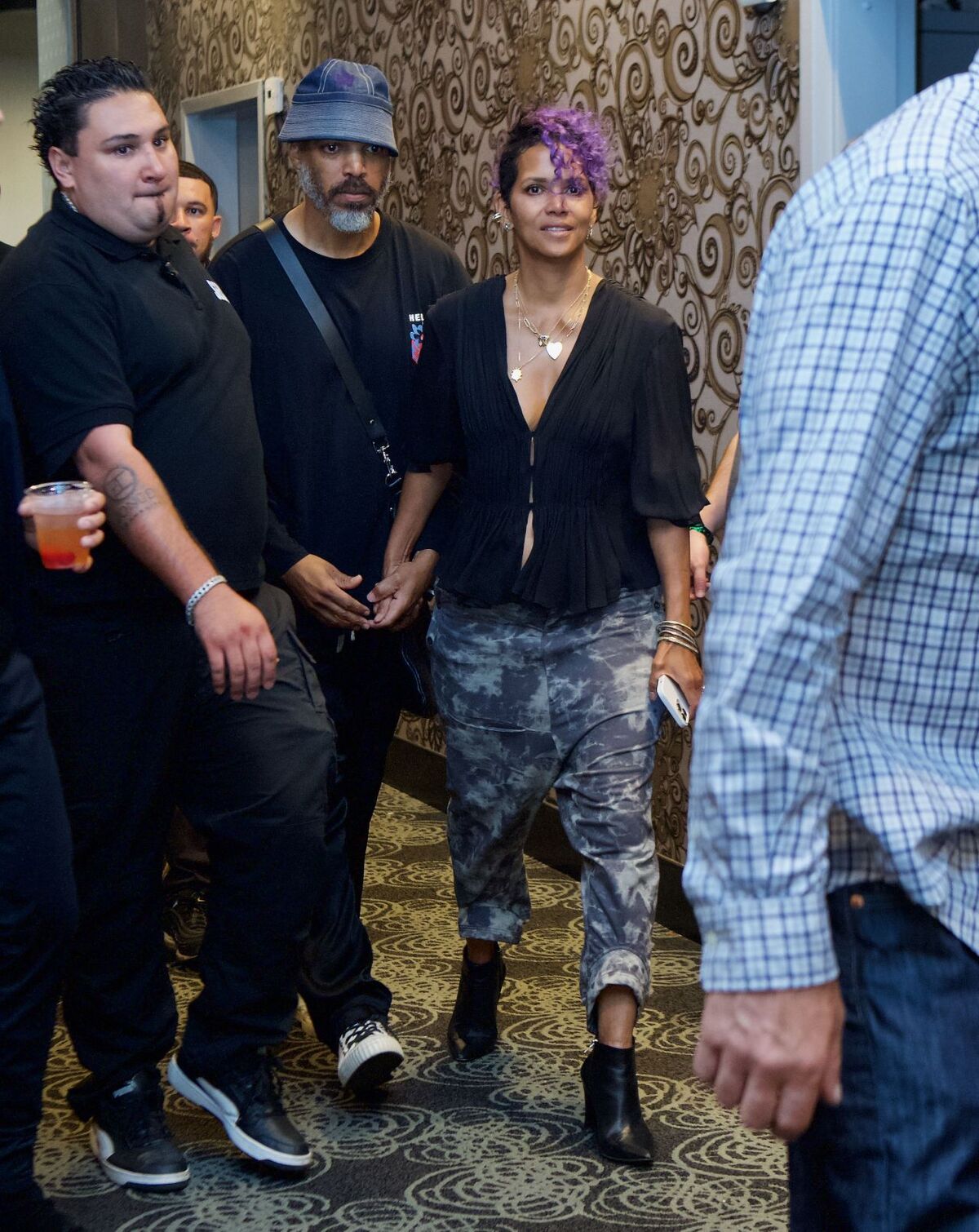 People : Jason Momoa, Madonna, Halle Berry, Viki Odintcova et Sammy Hagar