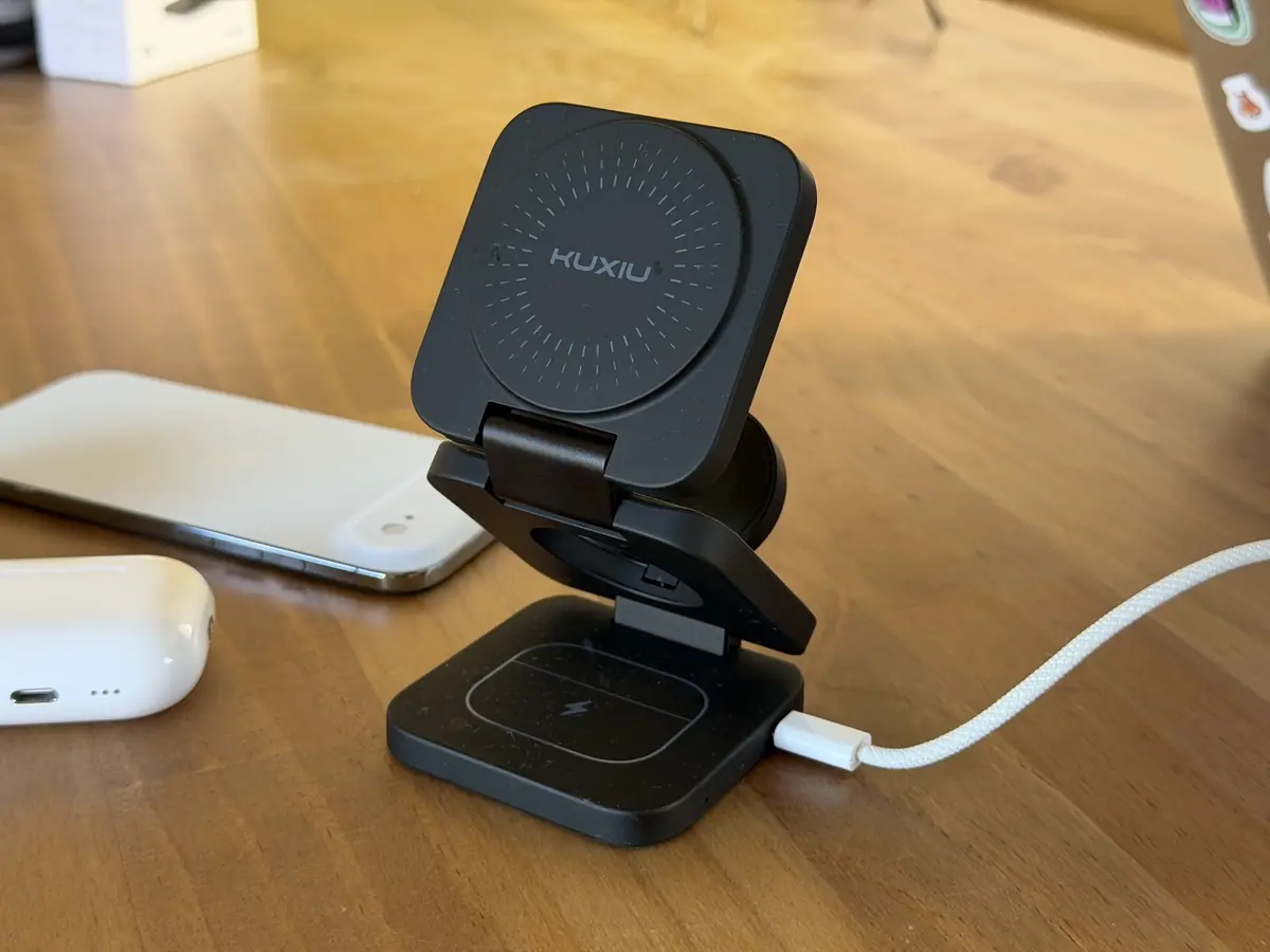 Test du Kuxiu X55 Turbo&nbsp;: le chargeur sans fil 3-en-1 Qi2.2 qui coche toutes les cases