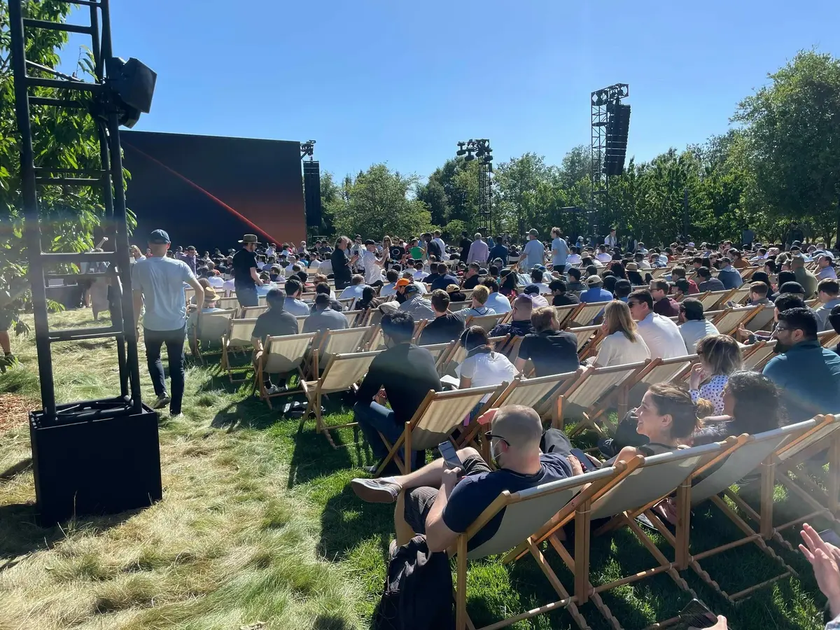 Quelques photos et vidéos exclusives d'Apple Park durant la WWDC 2022