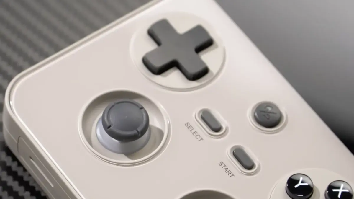 Anbernic RG 477V : la console rétro verticale la plus puissante du fabricant chinois