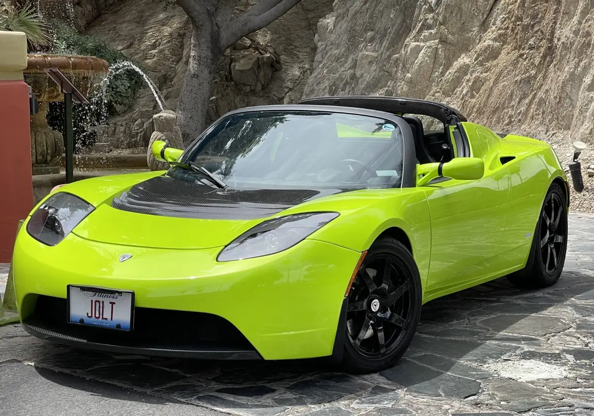 Tesla : volant Yoke v2, Model Y 4680, SuperCharger v4 et usure des batteries