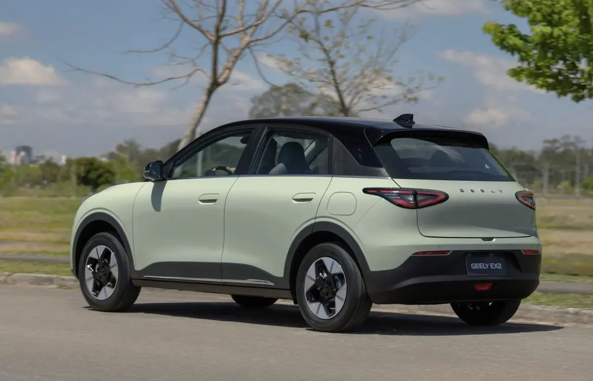 Geely E2&nbsp;: la voiture la plus vendue en Chine arrive en France &agrave; 20 990 euros