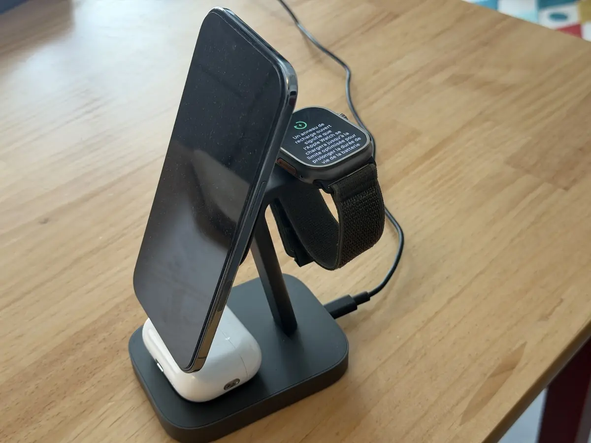 Test du chargeur sans fil 3-en-1 Mophie StealthCharge&nbsp;: rapide et silencieux