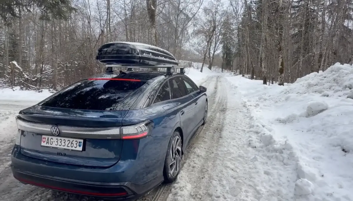 Essai Volkswagen ID7 Pro S&nbsp;: une autonomie de dingue&nbsp;! + test avec coffre de toit et sur neige
