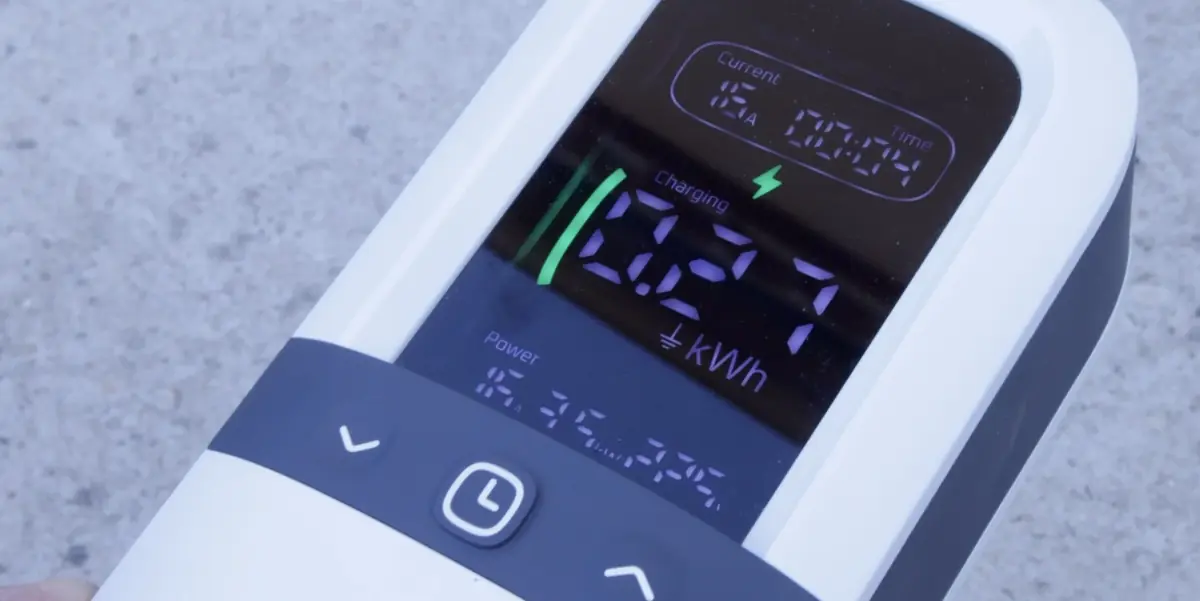 Test du Rheidon P200 3K6&nbsp;: le meilleur chargeur mobile pour voiture &eacute;lectrique en 2026&nbsp;?