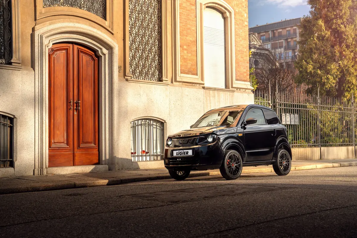 Batterie de 11 kWh avec gestion du froid pour les voitures sans permis Ligier